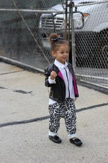 trogodisnja-devojcica-osvaja-modni-svet-foto