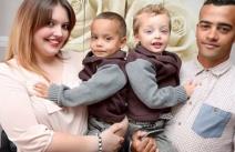 neverovatno-da-li-biste-pomislili-da-su-ovi-decaci-blizanci