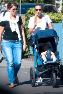 ekskluzivne-fotografije-jelena-djokovic-sa-sinom-na-vimbldonu-fo