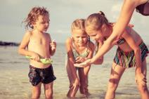 zabava-na-plazi-igre-za-pravilan-razvoj-deteta