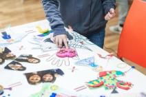 izlozba-decjih-radova-sa-radionica-children-make