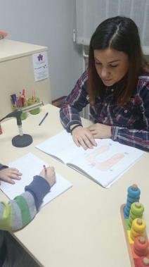 problem-sa-govorom-da-li-je-detetu-potreban-logoped-ili-psiholog