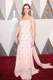 oskar-2016-poznate-trudnice-zablistale-na-crvenom-tepihu