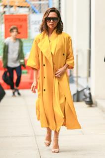 moda-za-mame-savrsena-letnje-izdanja-viktorije-bekam