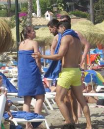 porodica-djokovic-u-spaniji-novak-i-jelena-uzivaju-u-carima-mora