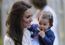 princeza-sarlot-nasledjuje-garderobu-od-starijeg-brata-foto