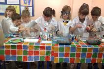 nauka-za-desetku-beogradski-prvacici-izvodili-zabavne-naucne-eks