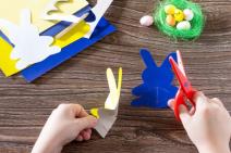 mali-decji-umetnicki-projekat-uskrsnji-drzac-za-salvete-foto