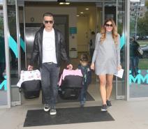 devojcice-stizu-kuci-jovana-joksimovic-izasla-iz-porodilista-fot