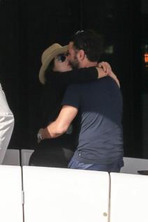 nova-godina-nova-avantura-eva-longorija-objavila-fotografiju-tru