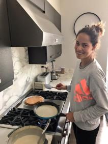 pozelecete-da-je-pojedete-zdrava-uzina-poznate-trudnice-ane-ivan