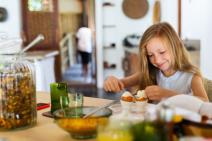 12-efikasnih-namirnica-u-borbi-protiv-bolesti-kada-se-dete-razbo