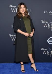 za-svaku-priliku-5-haljina-eve-longorije-koje-ce-se-dopasti-svak