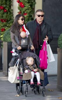 savrsen-je-hilarija-boldvin-objavila-fotografiju-iz-porodilista