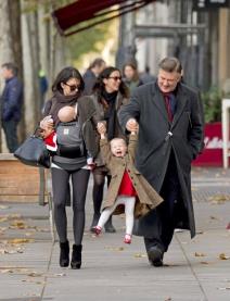 savrsen-je-hilarija-boldvin-objavila-fotografiju-iz-porodilista