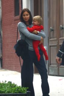 poznate-mame-ga-obozavaju-kako-da-ovog-leta-nosite-paz-galerija