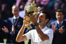 prvi-put-sam-doziveo-da-mi-sa-tribina-neko-vice-tata-tata-najemo