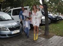bliznakinje-joksimovic-sinoc-su-proslavile-prvi-rodjendan-a-o-mo