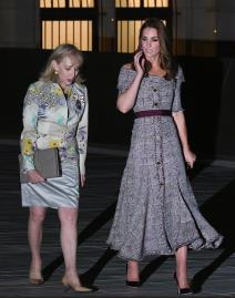 jednostavna-haljina-koja-izgleda-kraljevski-kejt-midlton-odusevi