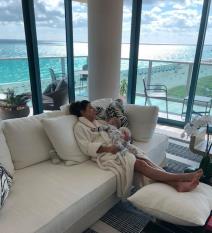 najlepsi-trenuci-sa-malenim-saveznikom-eva-longorija-uziva-u-ulo