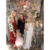 fotografije-sa-proslave-bejbi-sauer-sokirale-njene-pratioce-dzes