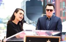 lezerno-izdanje-poznate-mame-mila-kunis-u-jednostavnoj-kombinaci