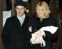 zavirite-u-porodiliste-u-kom-se-porodila-megan-markl-video