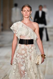 za-moderne-mame-ana-vintur-otkrila-osam-modnih-trendova-za-2020