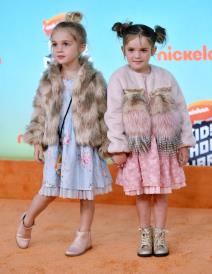 cetvorogodisnjakinje-osvajaju-internet-kako-je-to-biti-mama-pozn