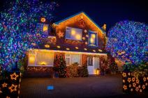 carobni-duh-praznika-pogledajte-najraskosnije-okicenu-ulicu-u-br