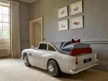 soba-za-male-tajne-agente-originalan-i-verovatno-najskuplji-krev