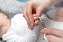 kako seci bebine nokte_2022498287.jpg