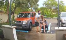 Porođaj ispred bolnice