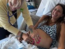 Mama rodila cetvorke.