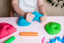 kako napraviti domaći plastelin.jpg