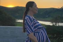 žena zatrudnela u 55 godini iako je ušla u menopauzu.jpg