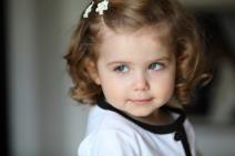 novogodisnje-frizure-za-devojcice