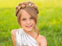 novogodisnje-frizure-za-devojcice