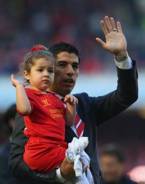 luis-suarez-dobar-strelac-jos-bolji-tata