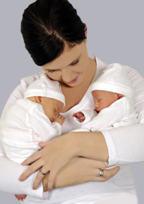 9-pokazatelja-da-ste-mama-blizanaca