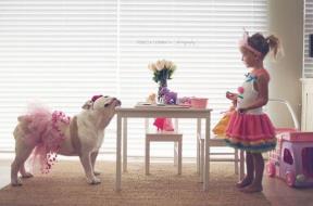 foto-prica-o-divnom-prijateljstvu-devojcica-i-njen-pas