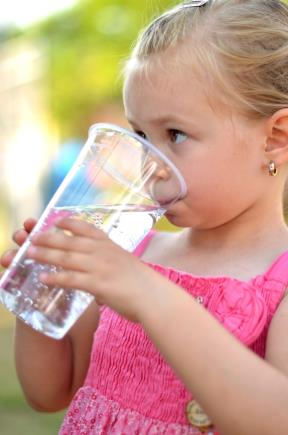 zdravlje-deteta-kako-izbeci-dehidraciju