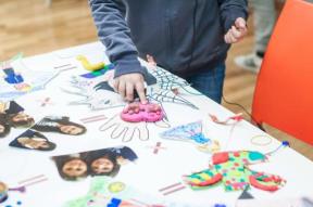 izlozba-decjih-radova-sa-radionica-children-make