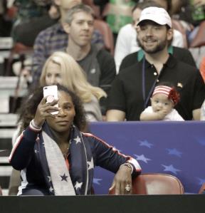 serena-se-vratila-na-teren-ali-ona-nije-bila-zvezda-meca-sve-sim