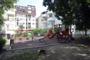 decije-igraliste-na-kraburmi-poliveno-masinskim-uljem