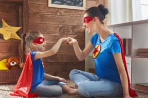 budite superheroj u ocima svoje dece_632773544
