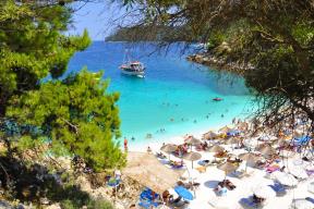 tasos_1199348287.jpg
