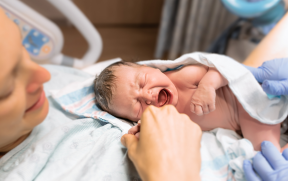 kako izgledaju prva 24 sata u životu bebe.jpg