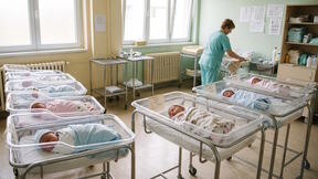 Bebe u porodilištu