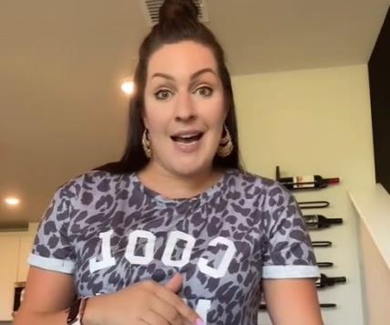 naterala sina da placa racune i kiriju